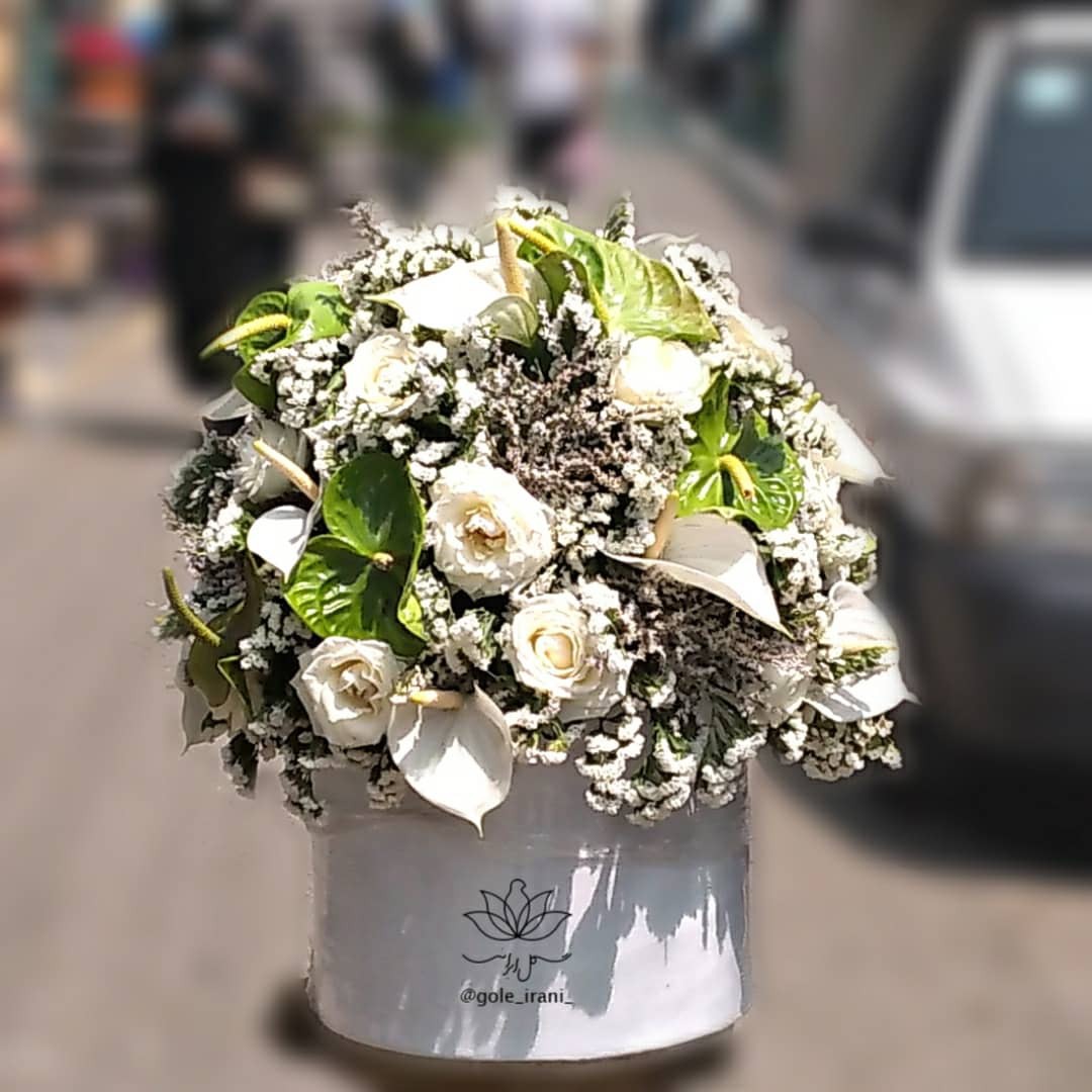 خرید و قیمت باکس گل شهرآشوب باکس گل سفید قیمت باکس گل رز سفید سفارش باکس گل ارزان گل ایرانی خرید باکس گل تولد 
